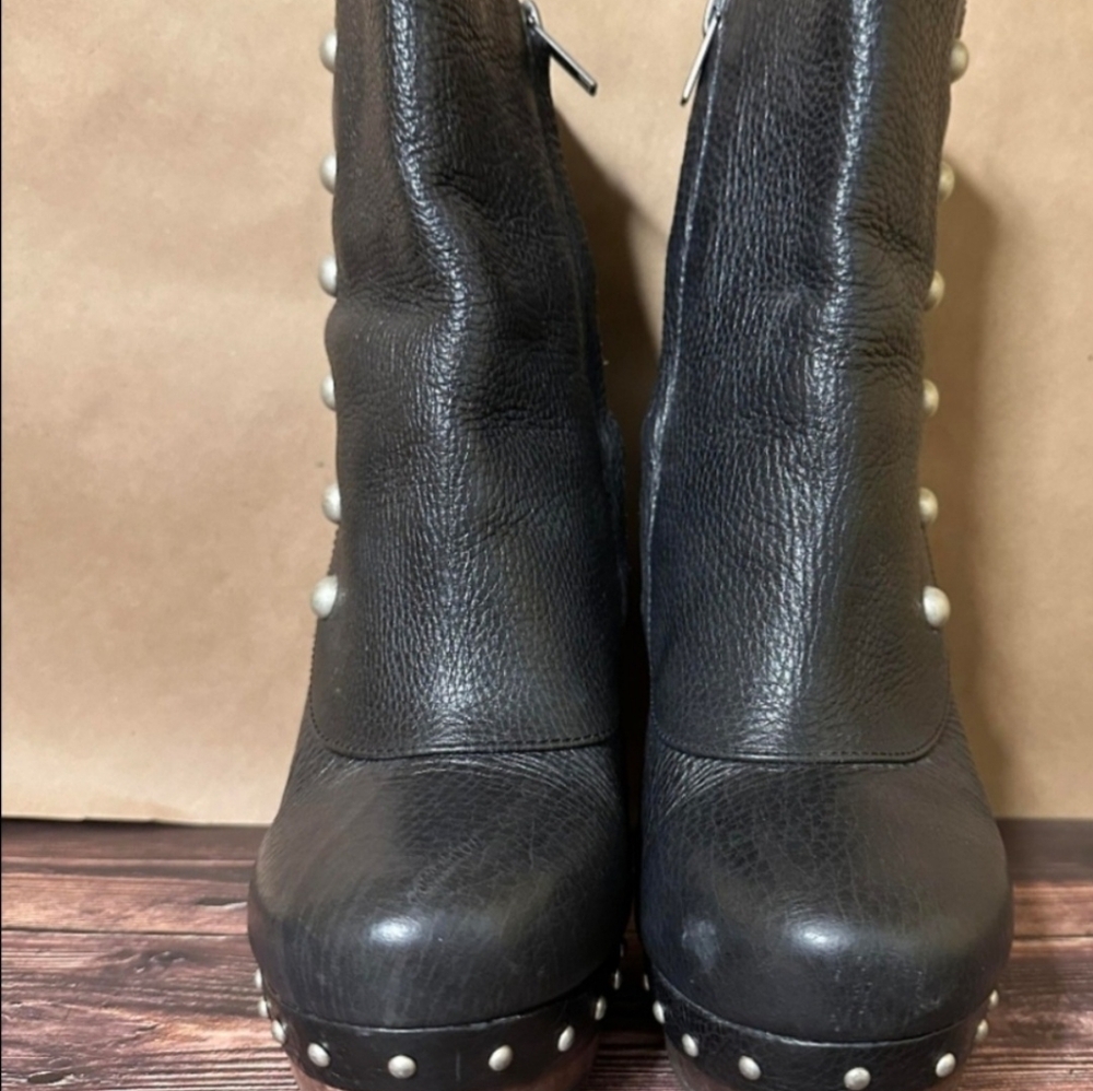 UGG " COSIMA " GENUINE SOFT BLACK LEATHER PLATFORM BOOTS - Picture 5 of 14